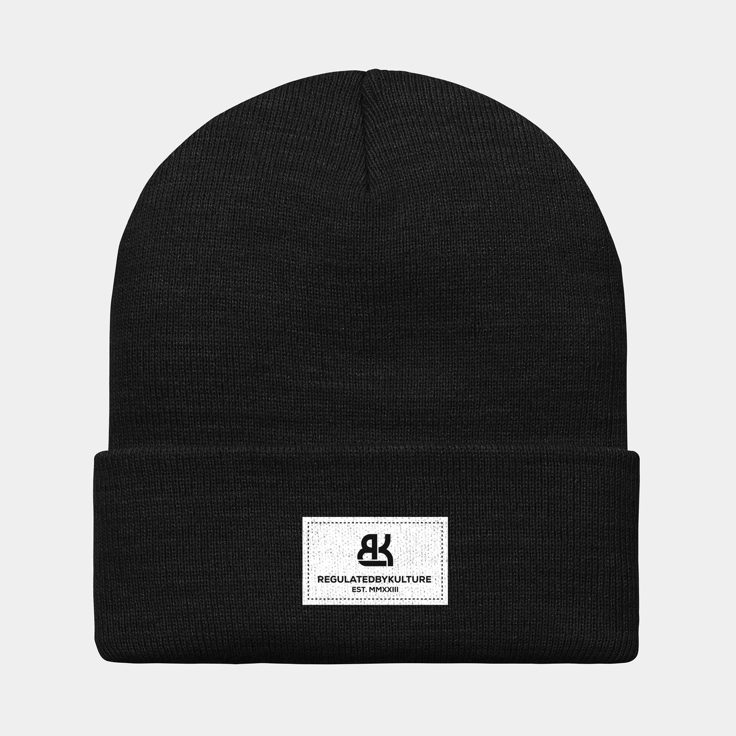 Beanie - black w/woven label